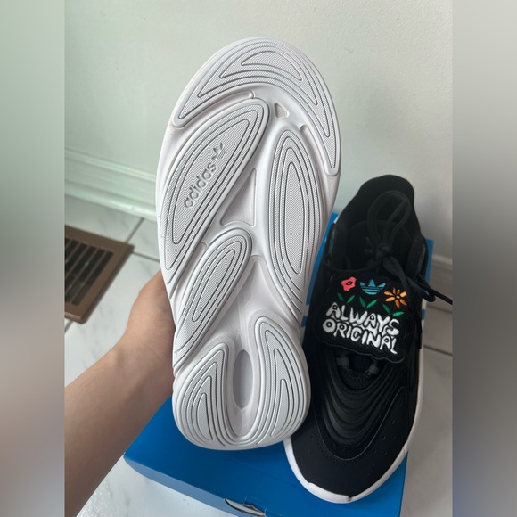 ADIDAS Women's Always Original Ozelia Black Sneakers-Size 7.5-BNIB - Picture 12 of 16